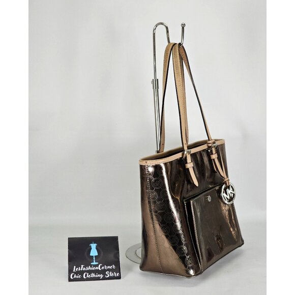 Michael Kors Women's Chrome/Tan Jet Set MK Snap Pocket Tote Size Medium 170 - Picture 3 of 16